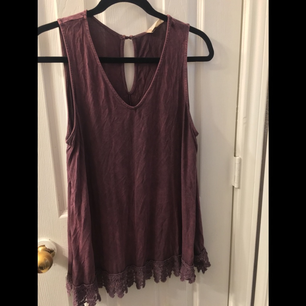 Maroon acid wash tank